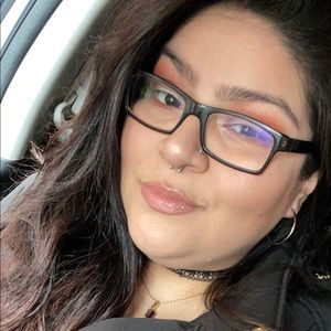 Meet your Posher, Yuri!